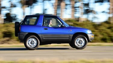 Toyota RAV4 (Mk1, 1994-2000) icon review - pictures Auto Express